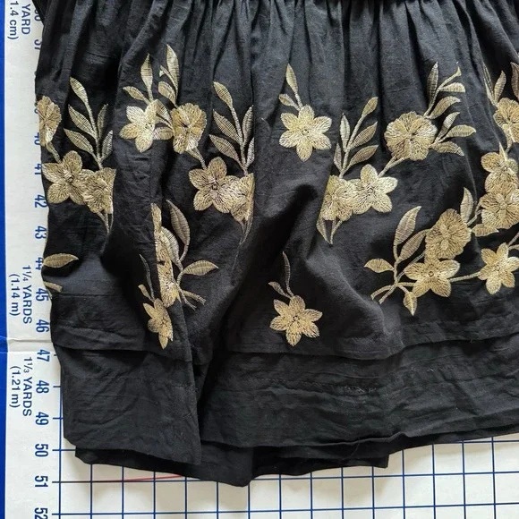 Elie Tahari Tiered Embroidered Maxi Dress Black Gold Floral 6 Smocked - Picture 8 of 11